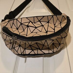 Emilio Pepe Geometric Patterned Tan Waist Bag